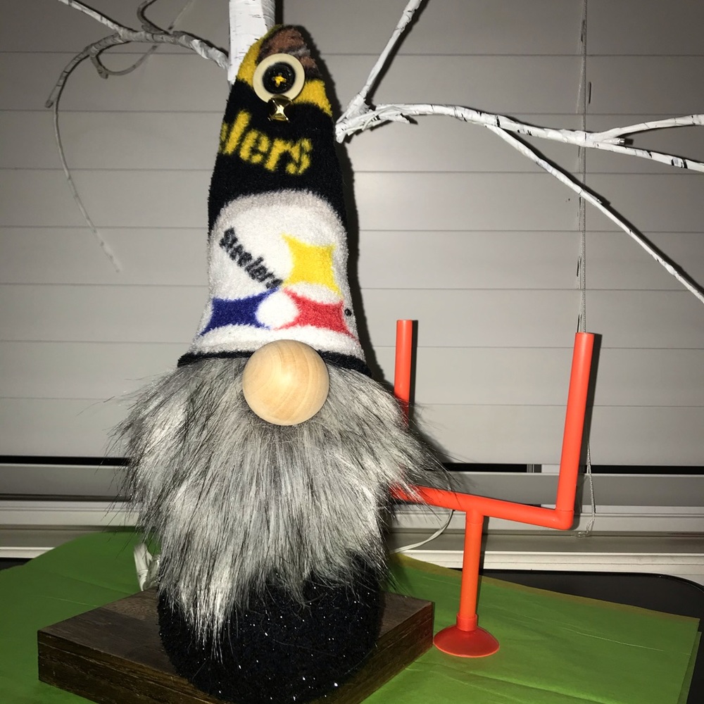 Gnome Steelers theme